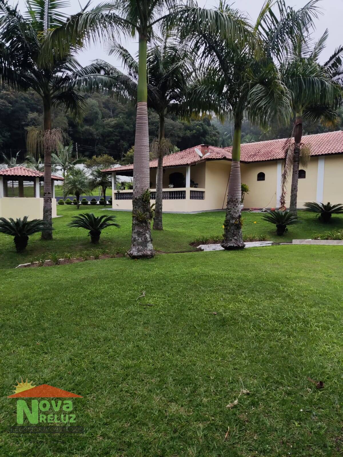 Sítio à venda com 3 quartos, 35000m² - Foto 12