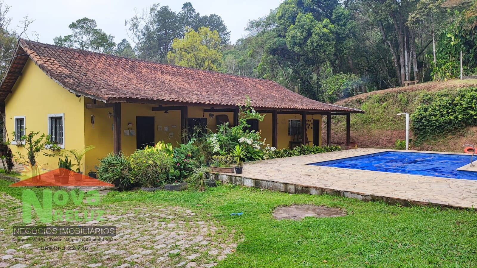 ***VENDO BELA CHÁCARA EM RIBEIRÃO PIRES***