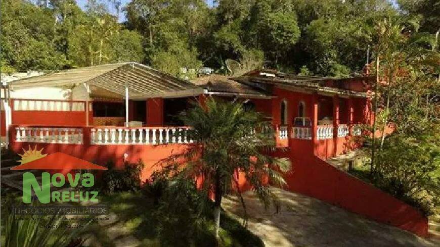 Chácara à venda com 3 quartos, 2600m² - Foto 1