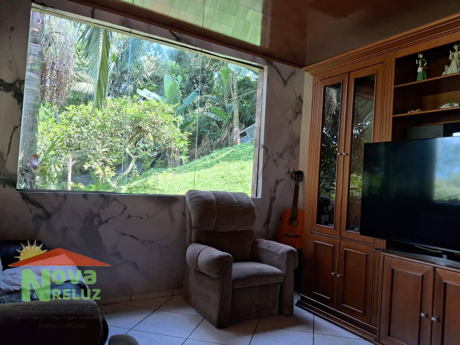 Chácara, 3 quartos, 1600 m² - Foto 2