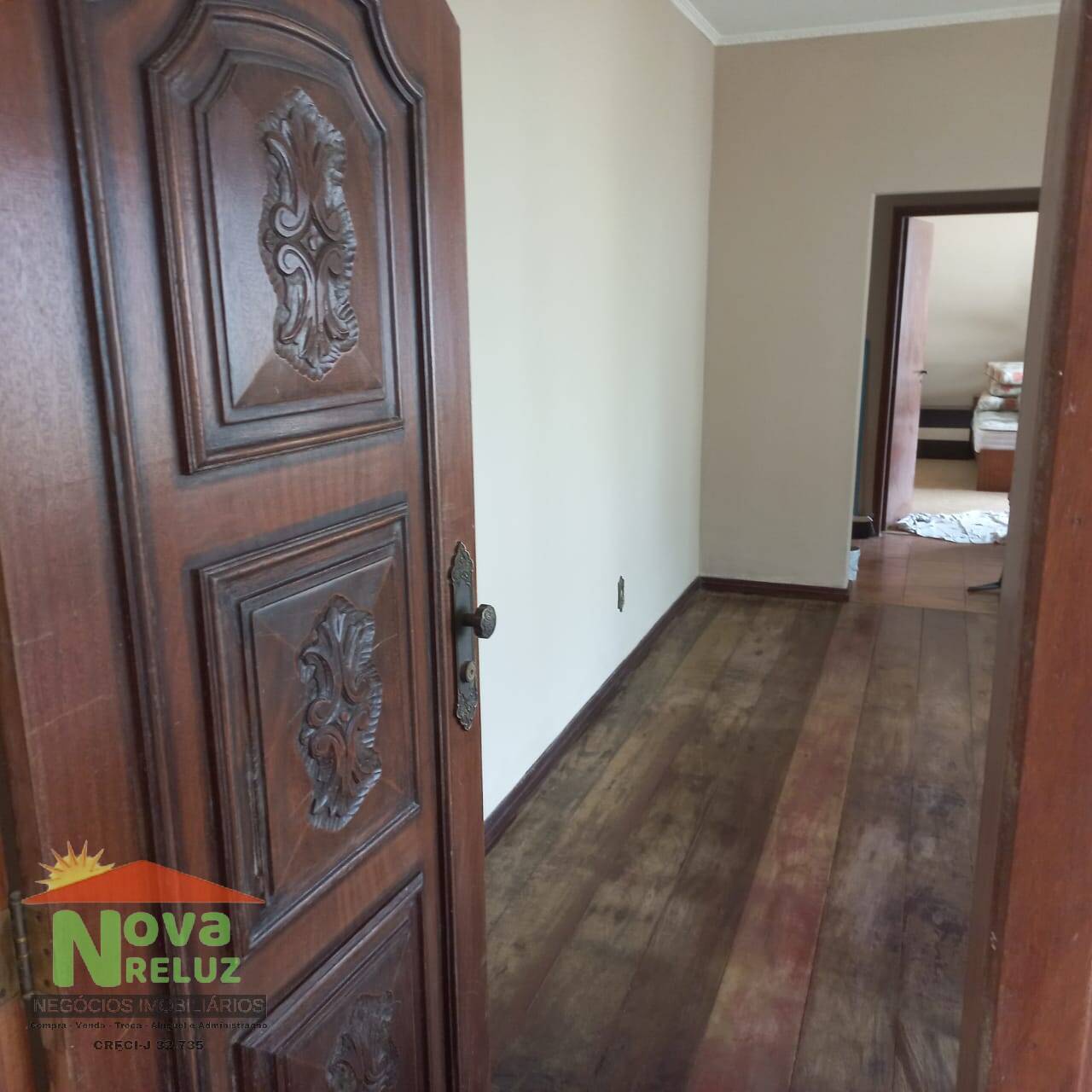 Chácara, 2 quartos, 1306 m² - Foto 2