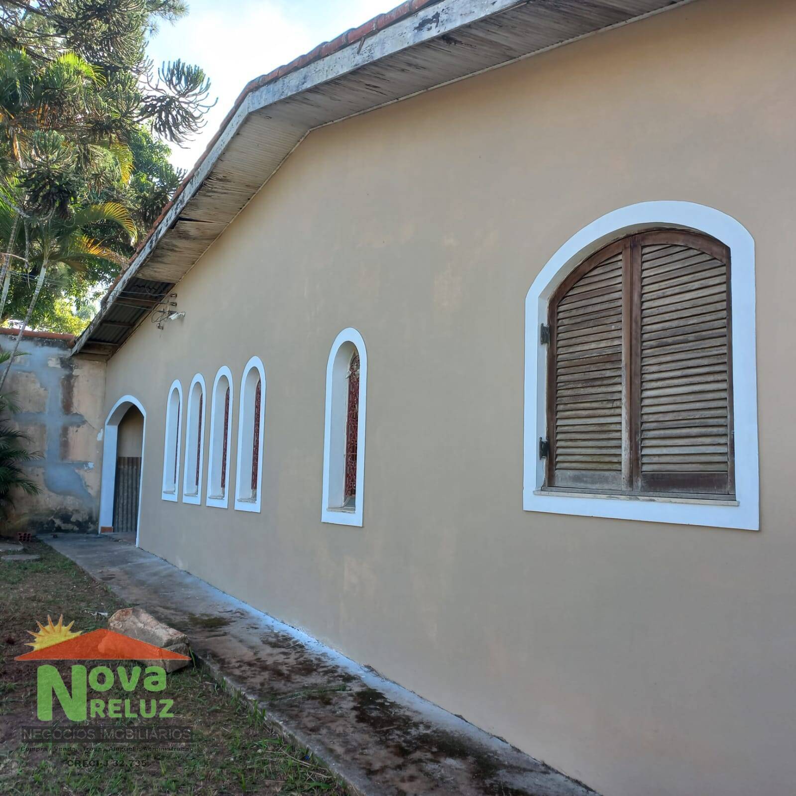 Chácara, 2 quartos, 1306 m² - Foto 1