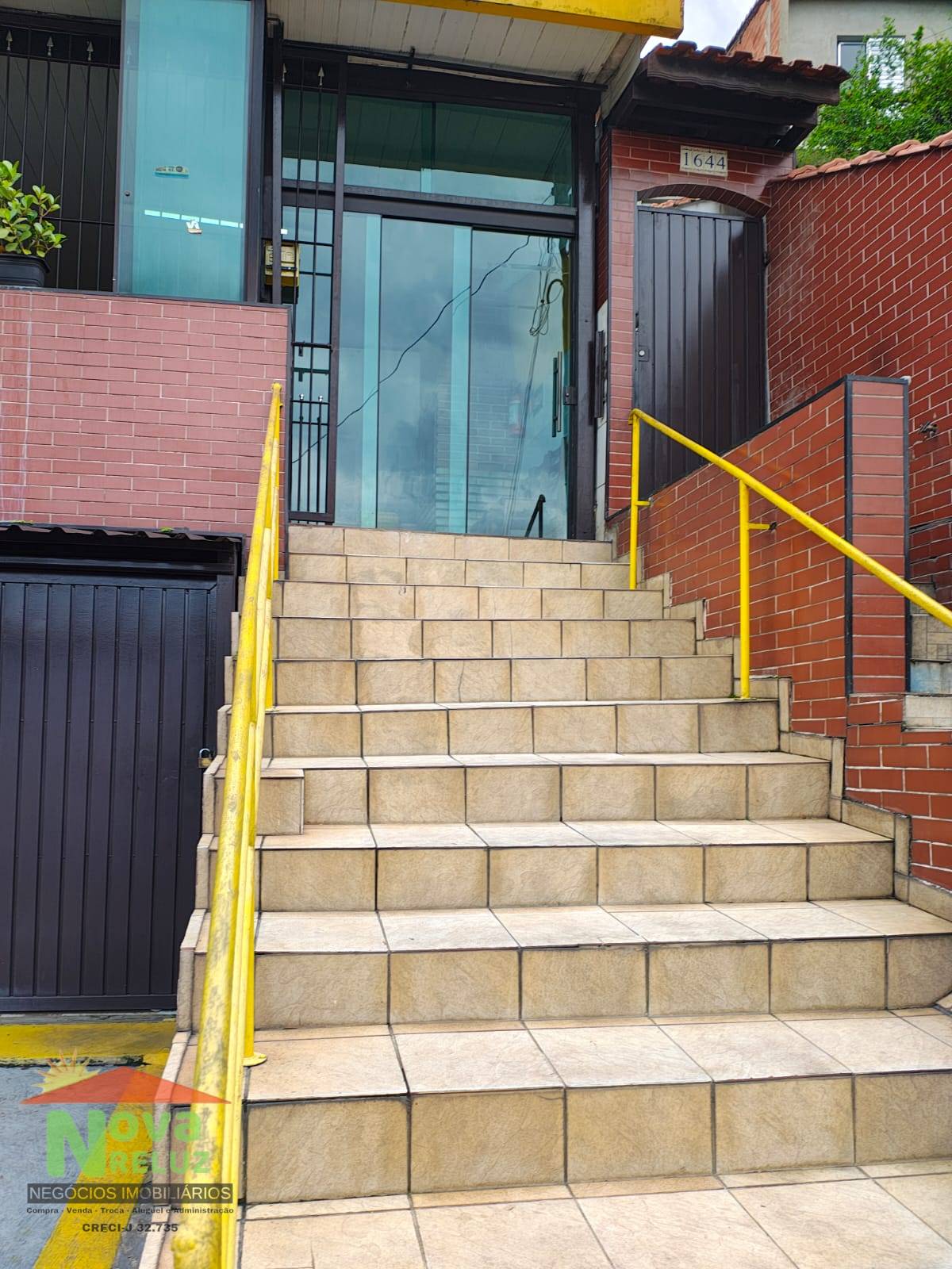 Prédio Inteiro - Foto 1