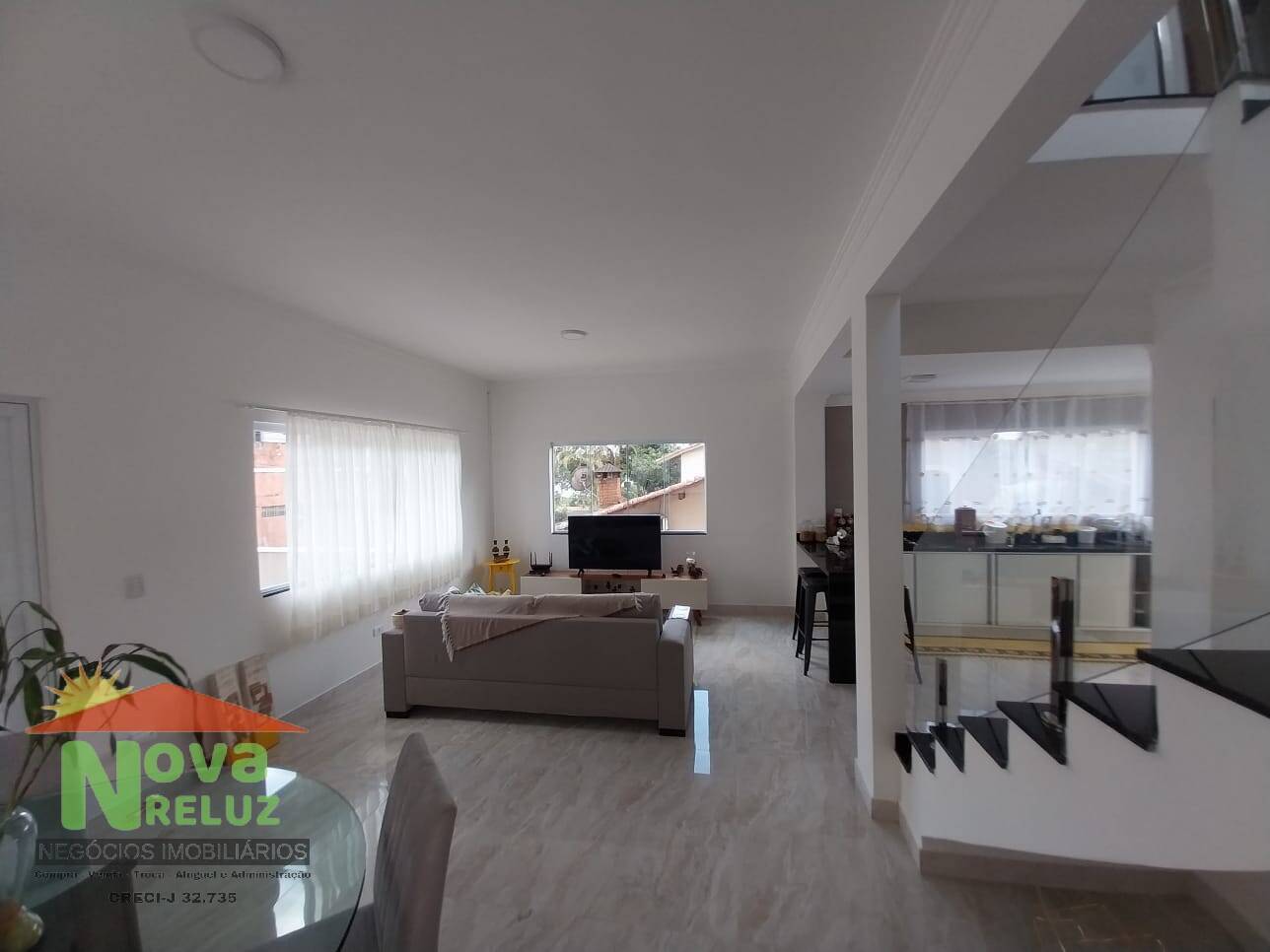 Sobrado, 3 quartos, 200 m² - Foto 2